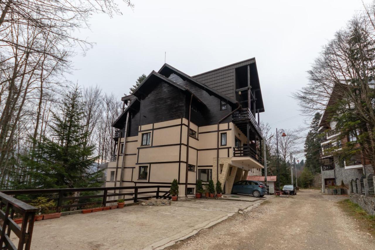 Pension Master Sinaia Exterior foto