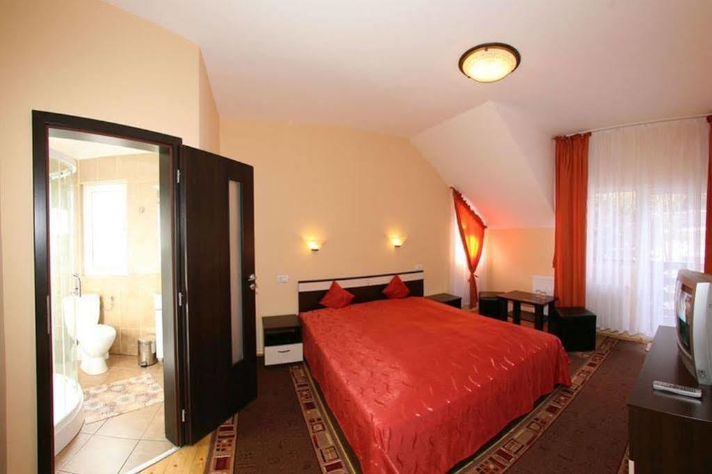 Pension Master Sinaia Exterior foto